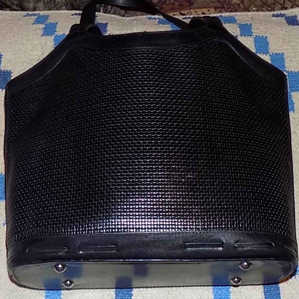 Isanti Black leather handbag, tote made in Italy